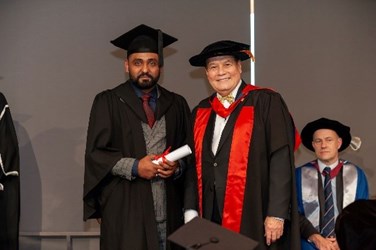Mr Ali, Raza