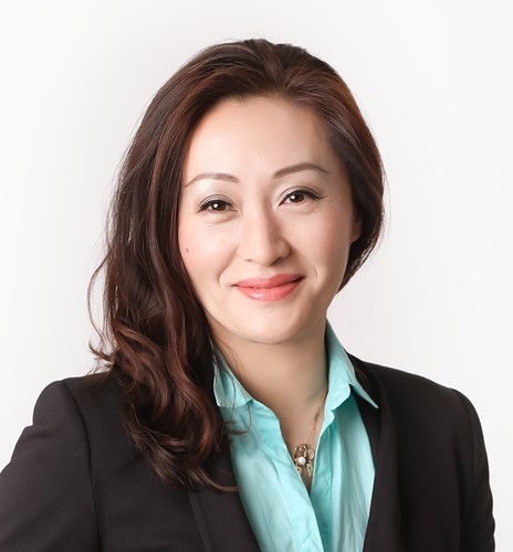 Dr Catherine Lopes biography picture